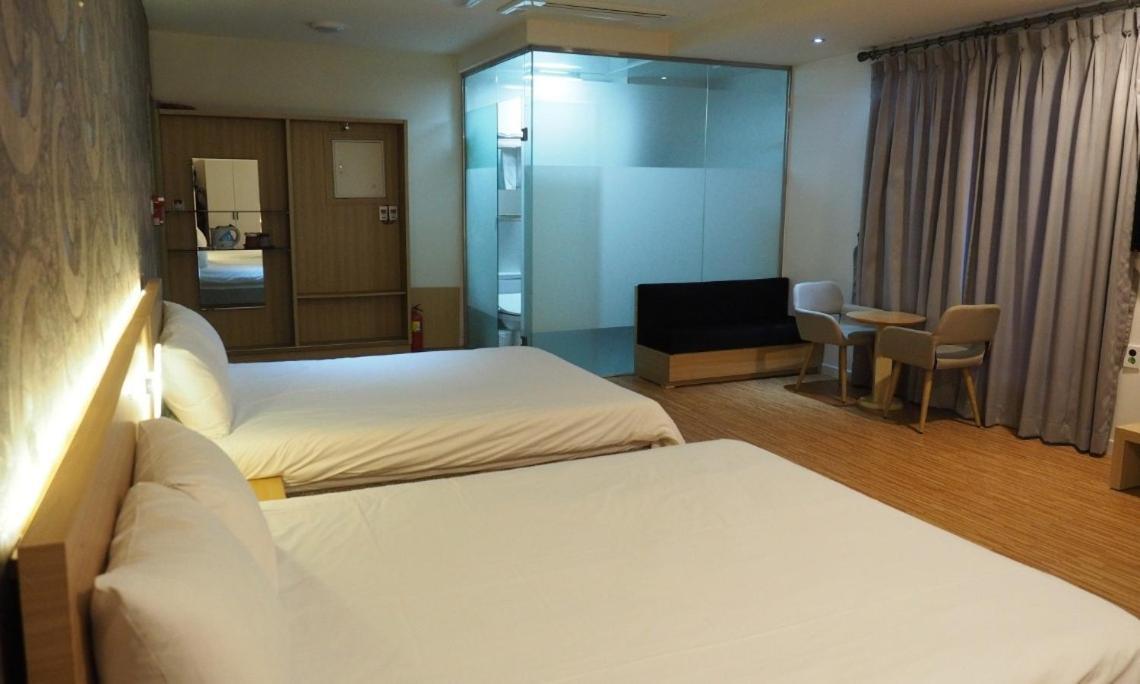 Aurora Hotel เมืองเชจู ภายนอก รูปภาพ